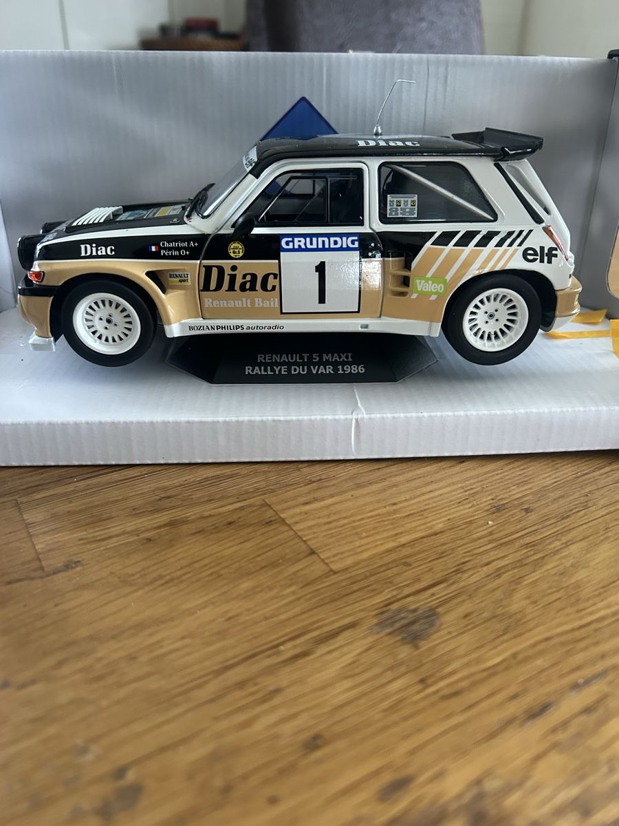Renault Modellini d'auto: Renault R5 maxi turbo 1:18 – Nuovo e nell'imballaggio originale da Gampelen venduto da ste_r6hj 2