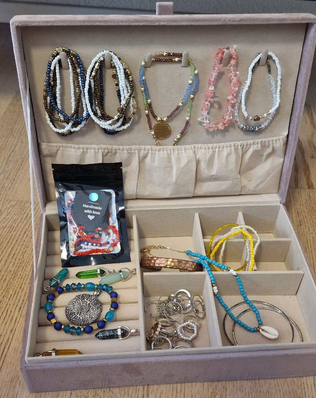 Pendentifs: Schmuckkasten mit Schmuckmix – D'occasion à Arbon par sar_l7ll 1
