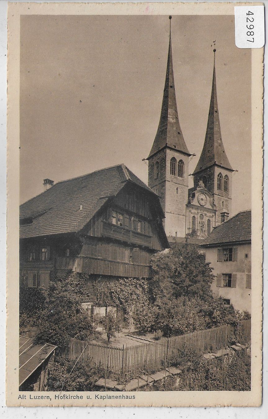 Cartoline postali: Luzern - Hofkirche und Kaplanhaus – Usato da Ettingen venduto da Kartenplanet