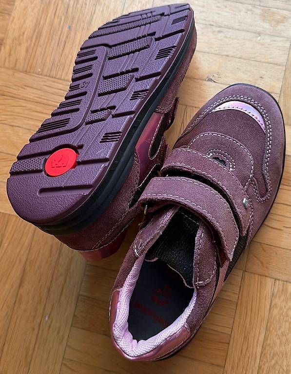 Elefanten Scarpe da uomo: Neue Leder Turnschuhe Elefanten 31 – Nuovo (secondo la descrizione) da Zürich venduto da Sergej_zh 2