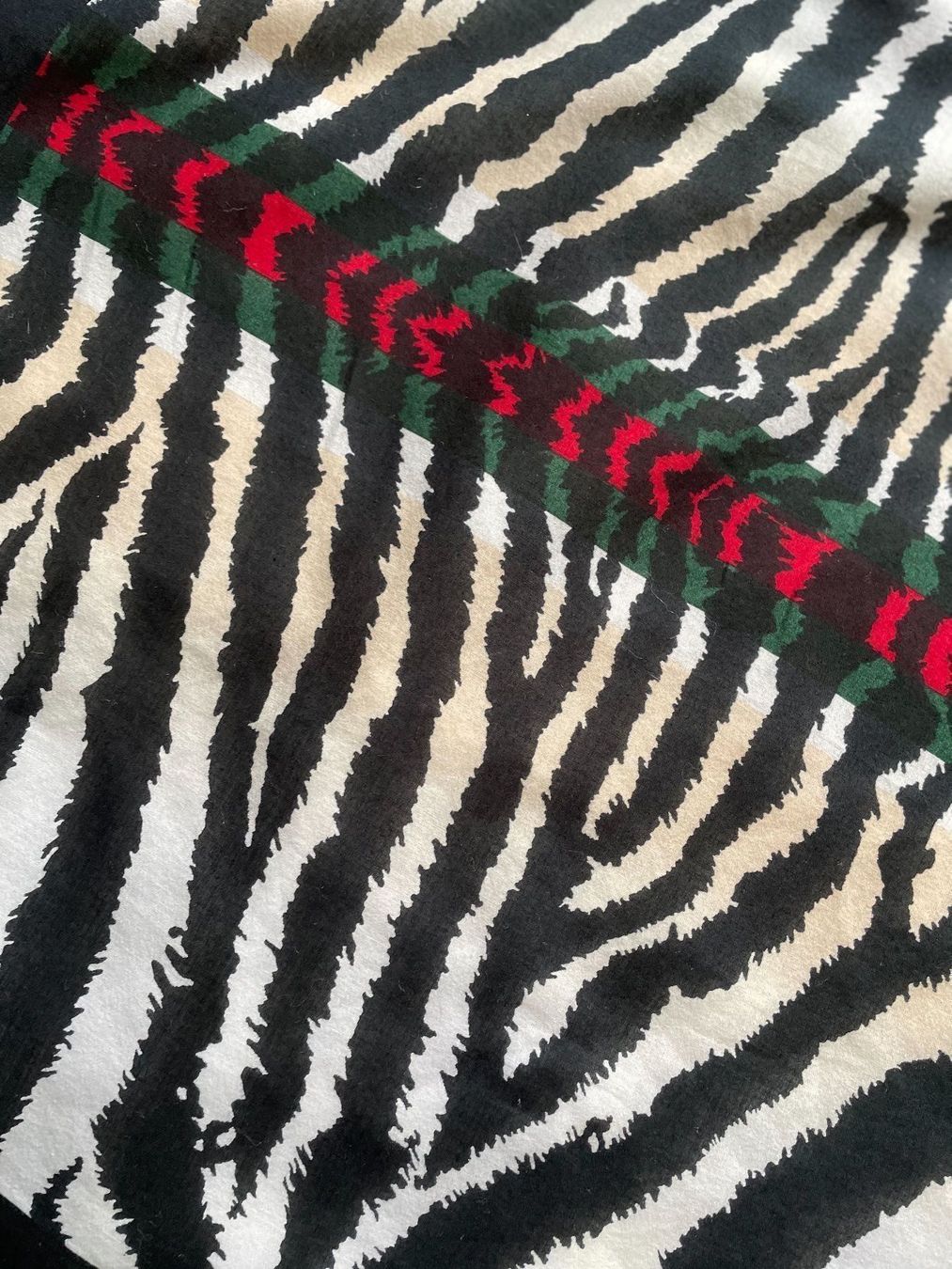 Gucci Foulard & Sciarpe: Gucci – Nuovo (secondo la descrizione) da Pully venduto da Kalissa 4
