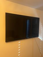 Sony Bravia 55" Smart TV (KD-55X7055)