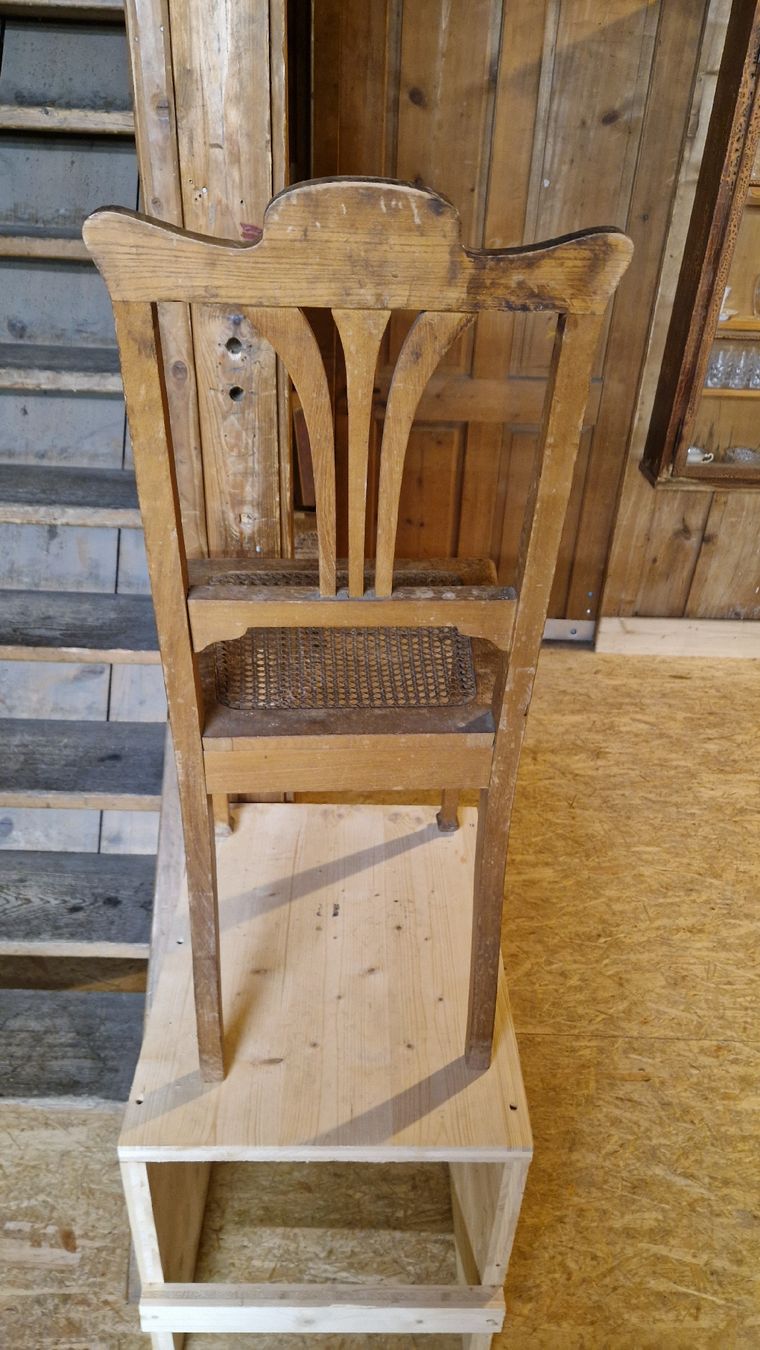 Sedie: Antiker Holzstuhl mit Wiener Geflecht – Usato da Ennenda venduto da Mr.Alpen16536 4