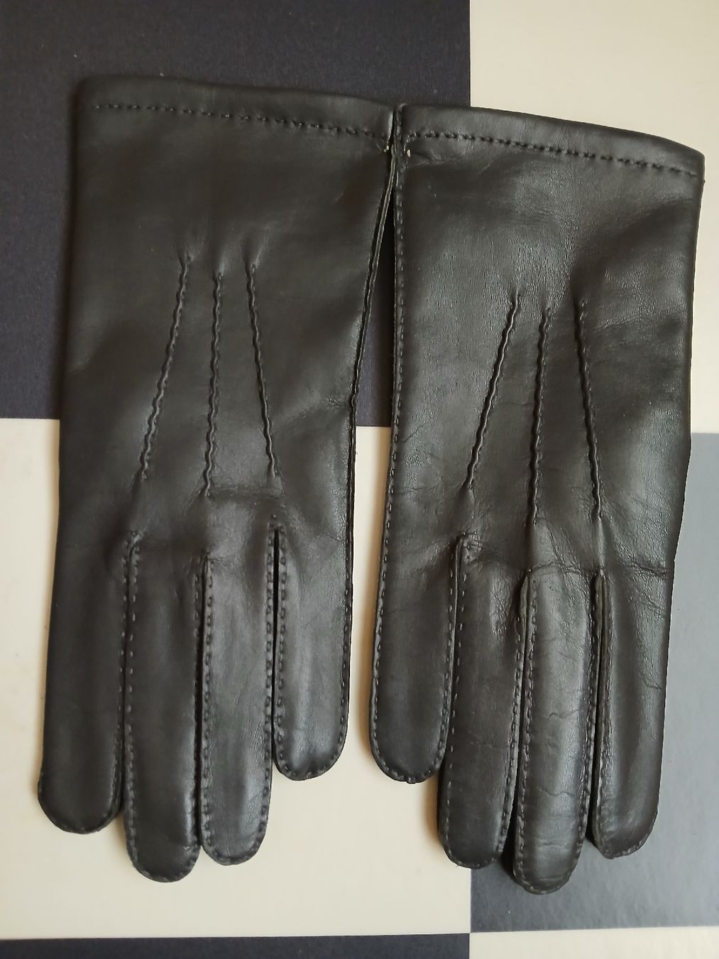 Guanti & manicotti: Schicke Lederhandschuhe, Grösse 8.5 - Winter Accessoire! – Nuovo (secondo la descrizione) da Kleindöttingen venduto da Christina22 3