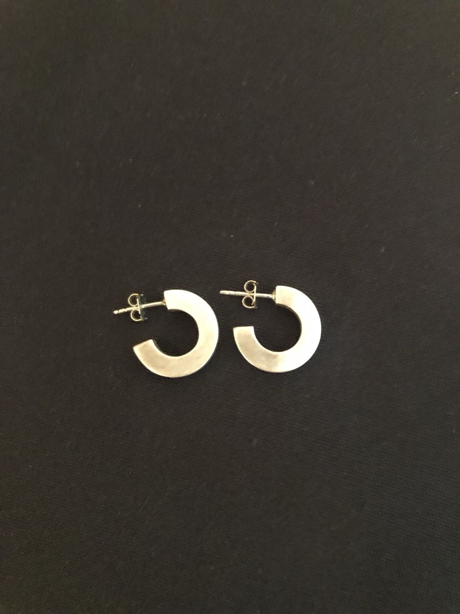 Ohrringe & -stecker: Ohrringe-Creolen aus Silber – Gebraucht aus Buchs AG von bella_nic1