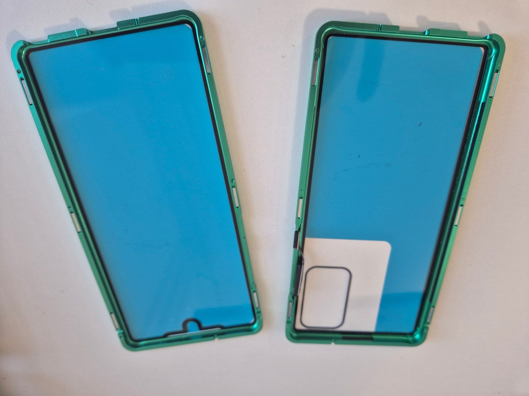 Samsung Cover & Protezioni schermo: Handy-Hülle – Usato da Basel venduto da Trullo1
