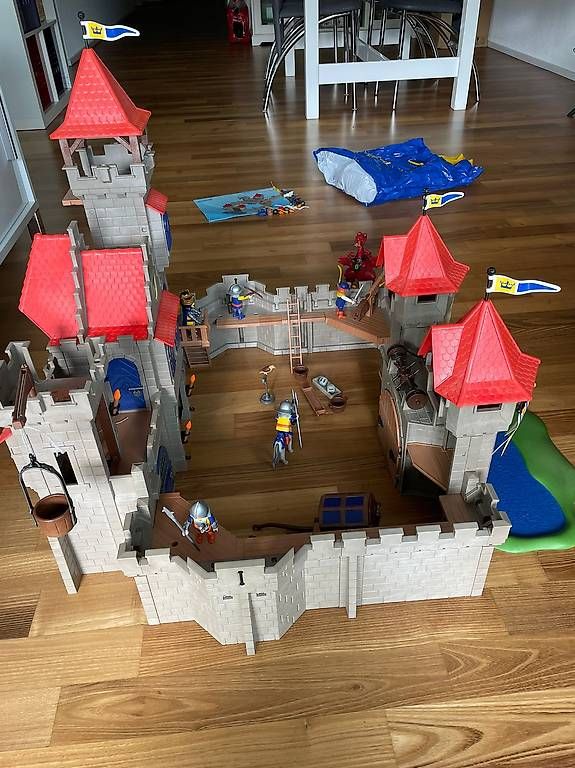 Playmobil Spielzeuge: PlayMobil Ritterburg – Gebraucht aus Winterthur von ric_lc8t 2