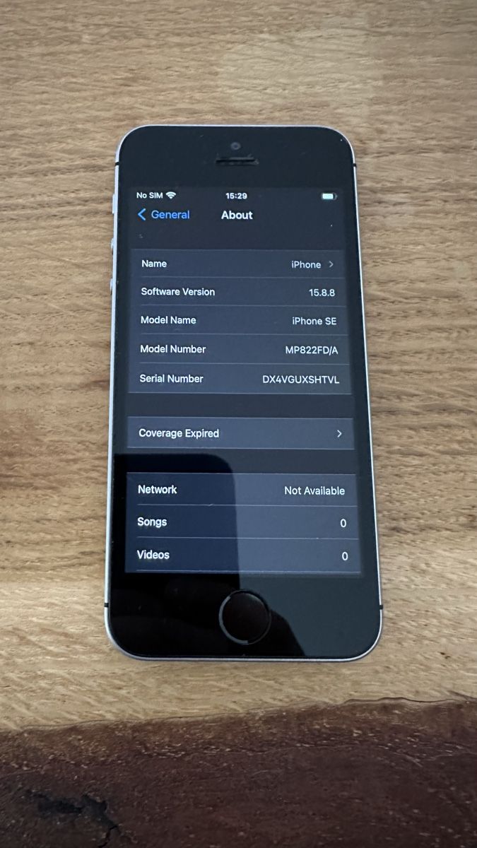 Apple Portables: iPhone SE 1.Gen 32GB grey – Neuf (Voir description) à Pfäffikon ZH par narteq 6