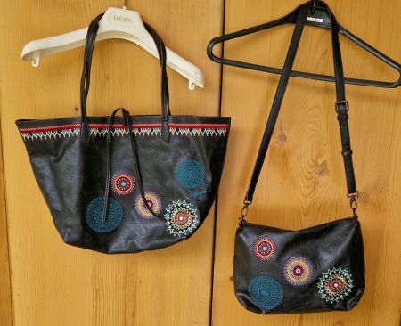 Vintage DESIGUAL Set: Umhängetasche und Shopper-Tasche