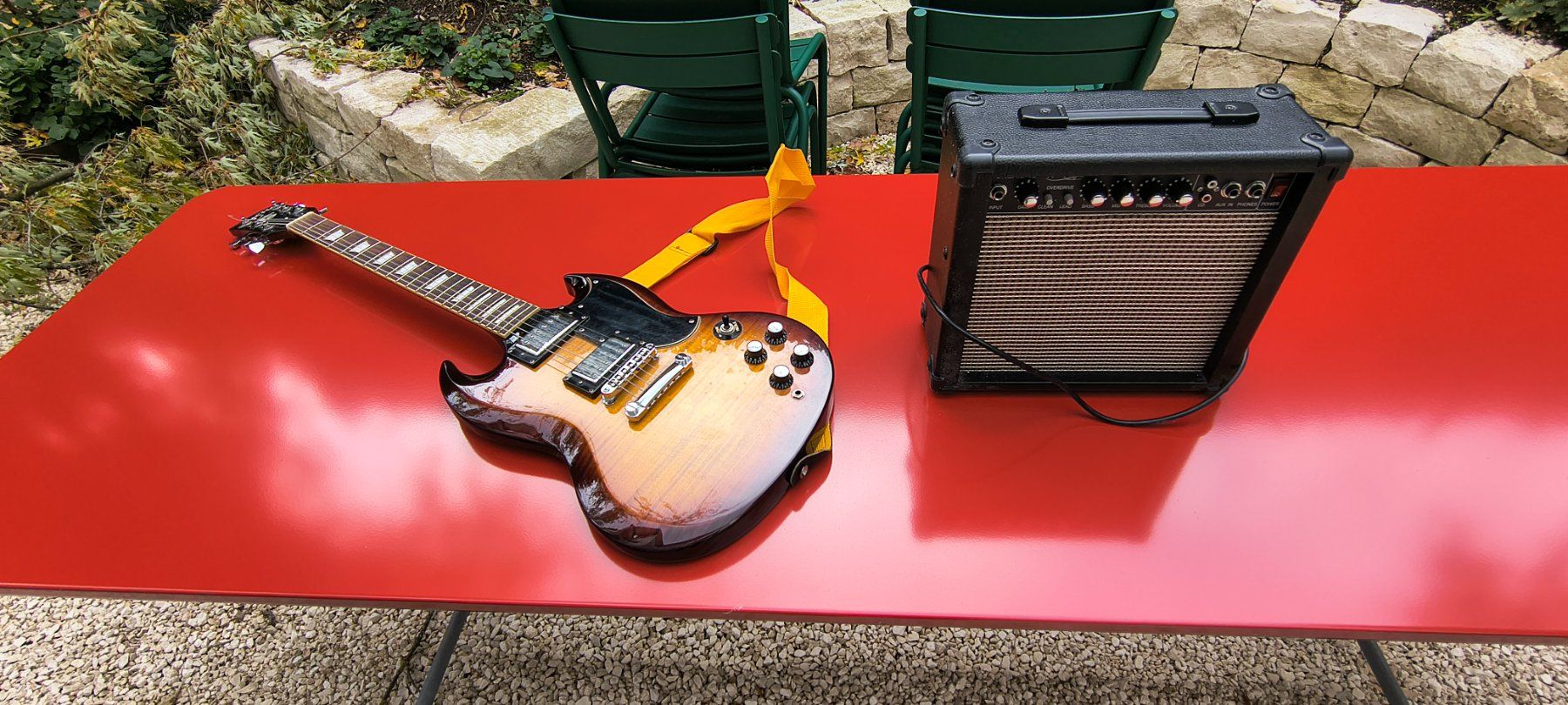Strumenti musicali: Electric Guitar and Amplifier – Usato da Basel venduto da mic_b88y 3