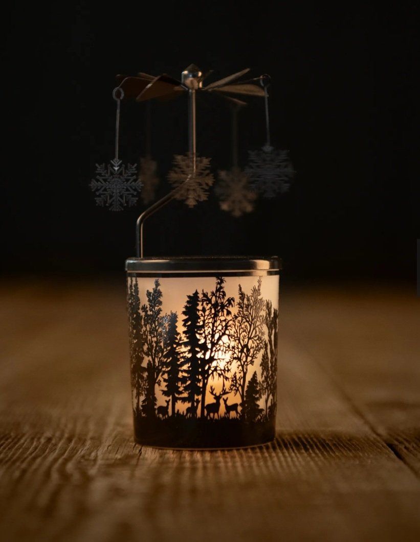 Tutte le decorazioni: Teelicht-Karussell mit Winterwald-Motiv, neu – Nuovo e nell'imballaggio originale da Ufhusen venduto da Sandra189 1