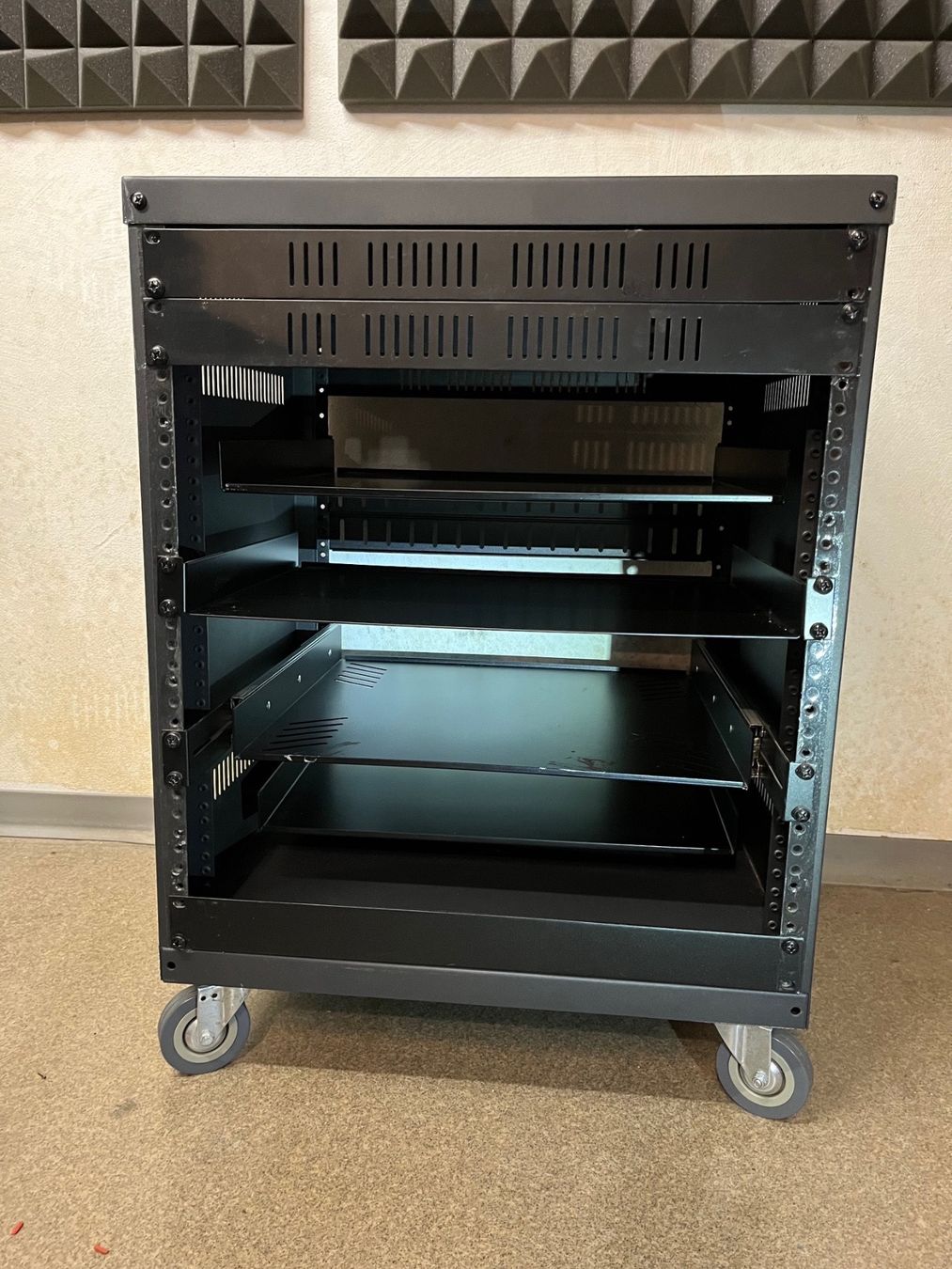 Altri accessori: Samson 12U Rack (incl. trays, xtra hardware) – Usato da Nuerensdorf venduto da meb_hqw5 2
