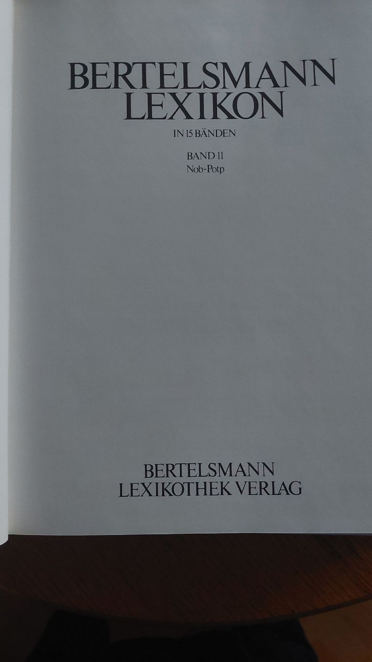 Bücher: das Grosse Bertelsmann Lexikon – Gebraucht aus Luzern von alligator01 1