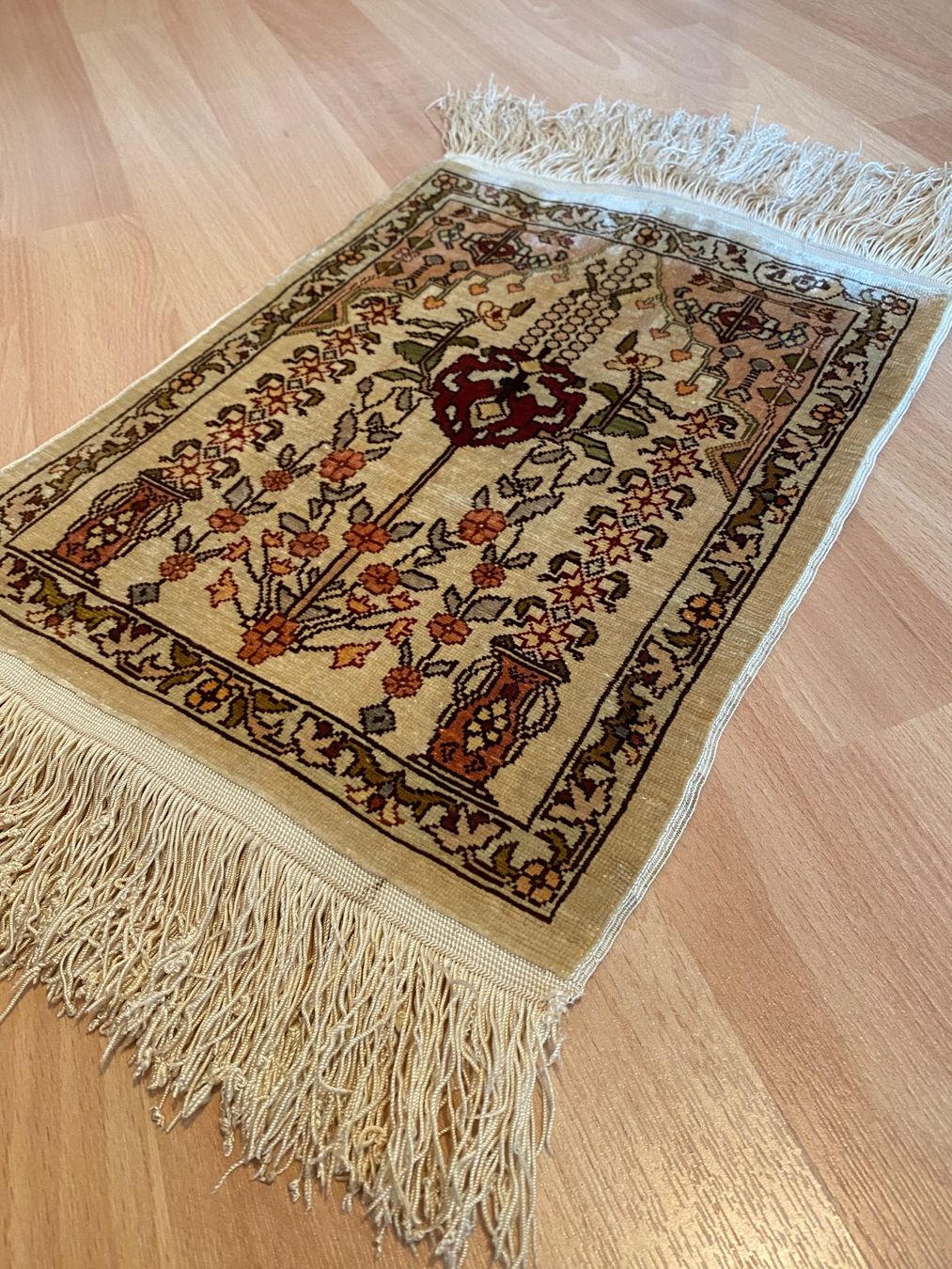 Tappeti: Seidenteppich Hereke 50x25 – Usato da Zürich venduto da Simodo 3