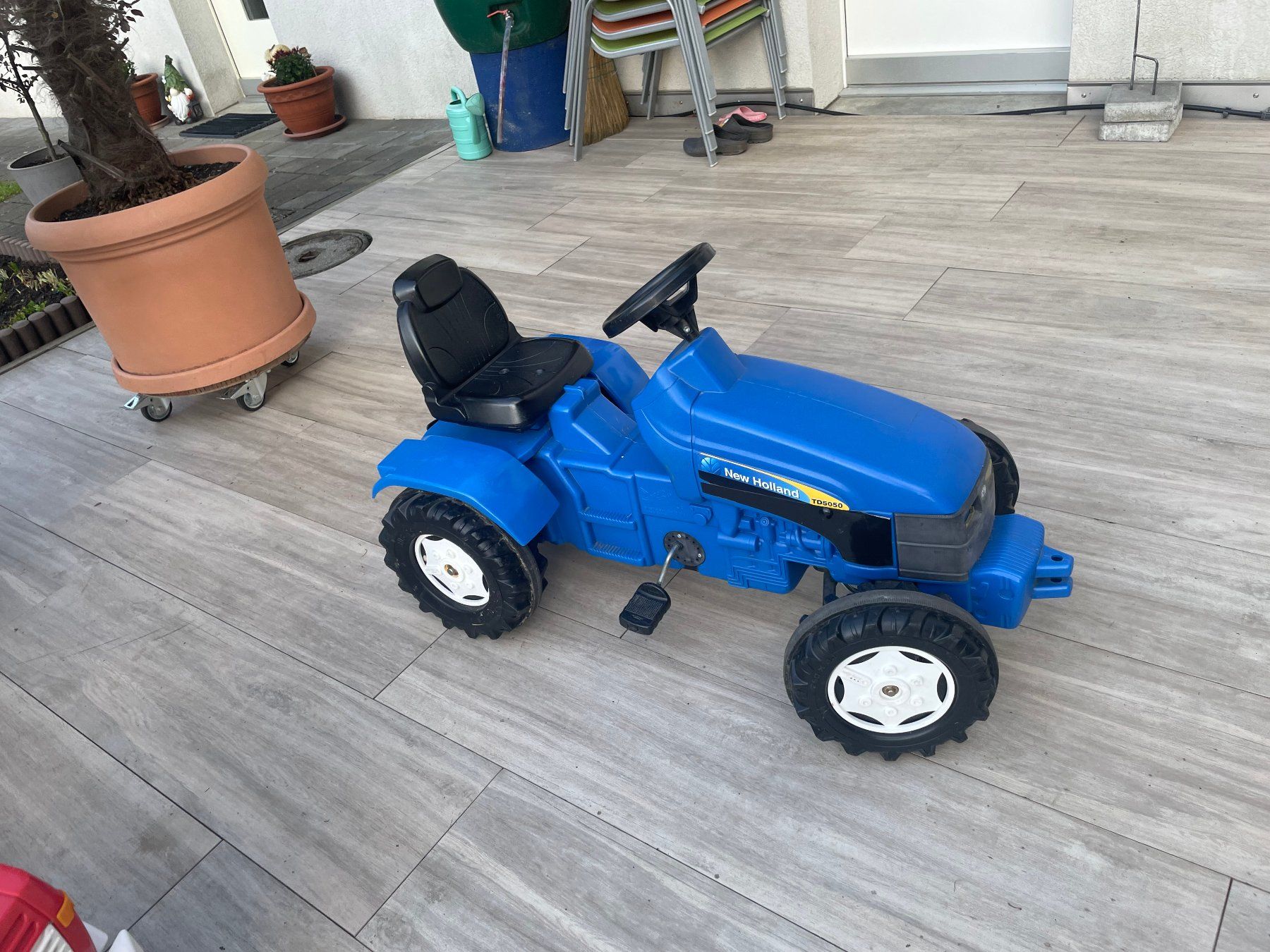 New Holland Veicoli per bambini: Trettraktor New Holland, gebraucht – Usato da Spiez venduto da bap75