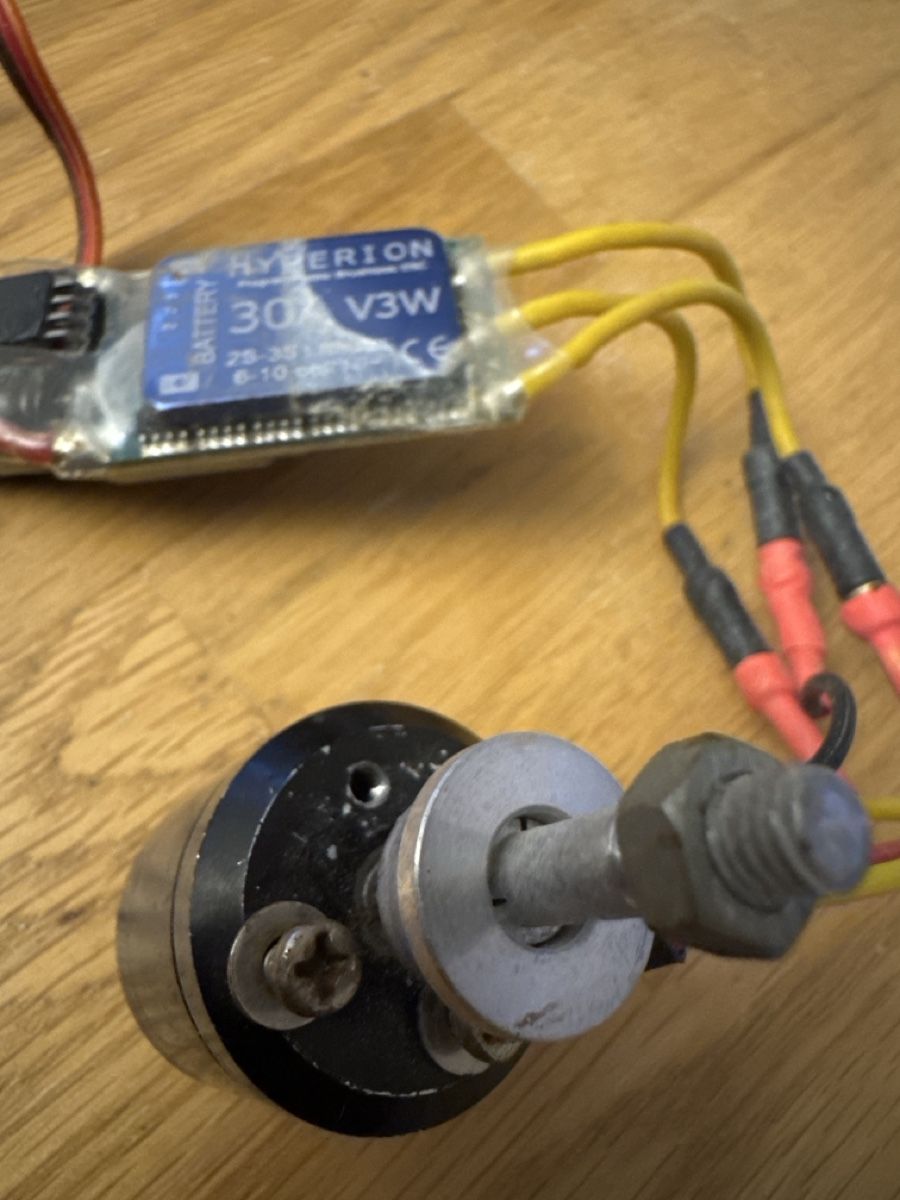 Hyperion RC Modellbau: Hyperion Regler 30 A plus Motorfunktion einwandfrei – Gebraucht aus Zollikofen von ton_2fns 2