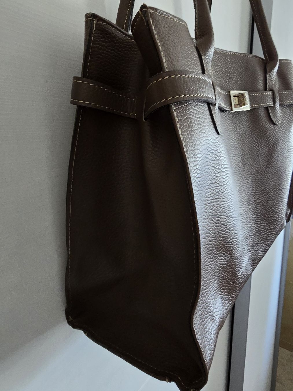 Borse da donna: Handtasche Leder taupe – Usato da Oberweningen venduto da tigerwutz 1