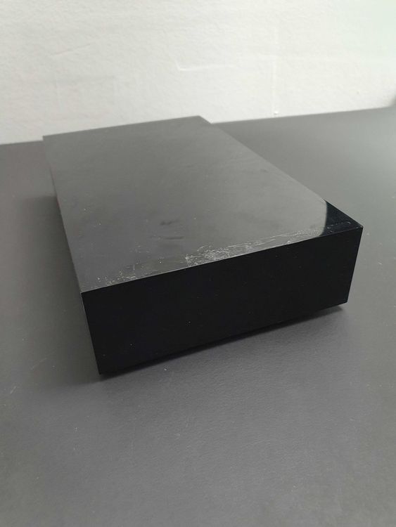 Lacie Dischi rigidi: LaCie Neil Poulton 1TB Festplatte - Top Zustand, getestet! – Usato da Zürich venduto da elhopper