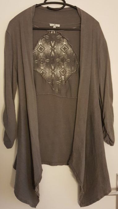 Giacche: 3x Cardigans gr.38/M – Usato da Grossdietwil venduto da GNOM313