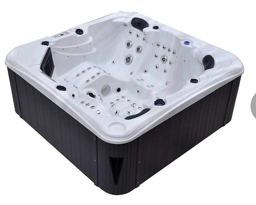Whirlpool: Jacuzzi Spa – Usato da Meyrin venduto da Weingerl 3