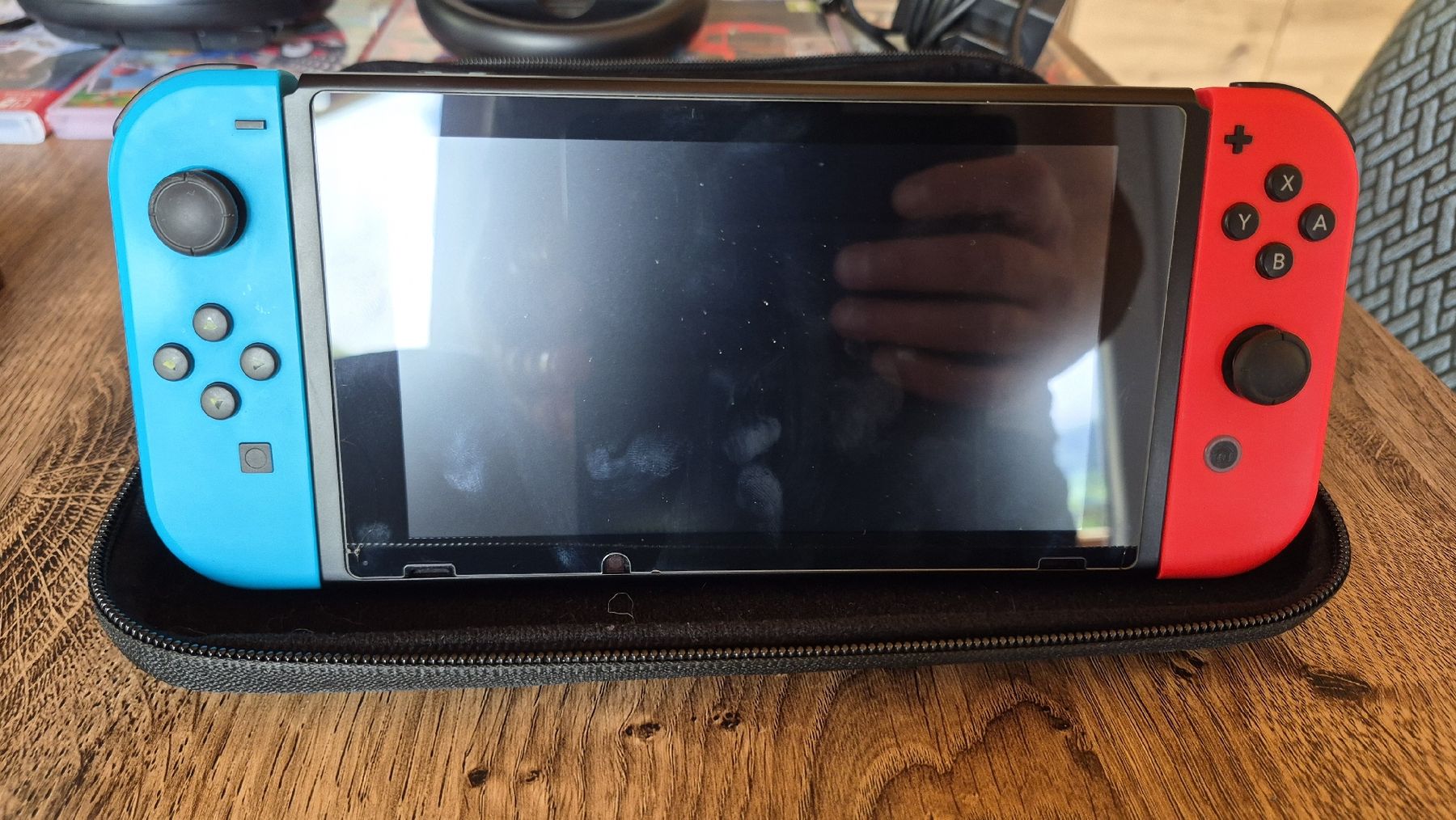 Nintendo Console: Nintendo Switch + 12 Jeux et Accessoires - État Impeccable! – Usato da Val d Illiez venduto da Teambob