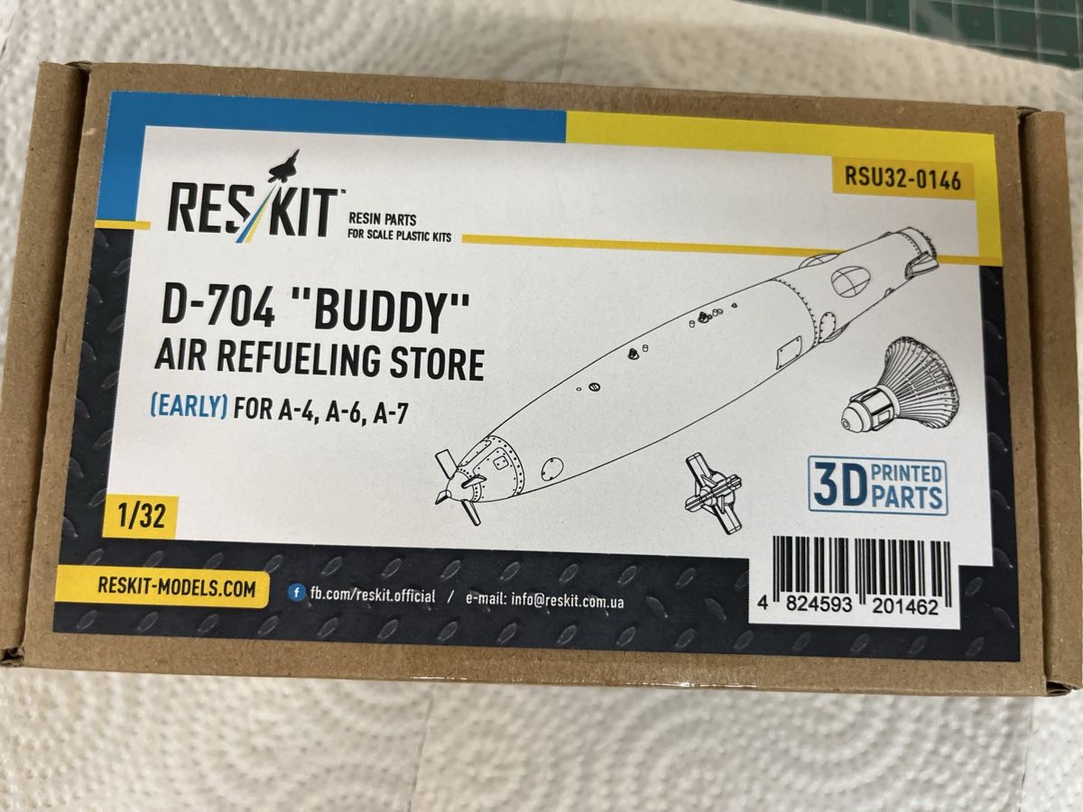 Kit di modellismo & Modellini statici: Reskit 1/32 D-704 "Buddy" Air Refueling Store - Neu! – Nuovo e nell'imballaggio originale da Schattdorf venduto da ddi_9scw