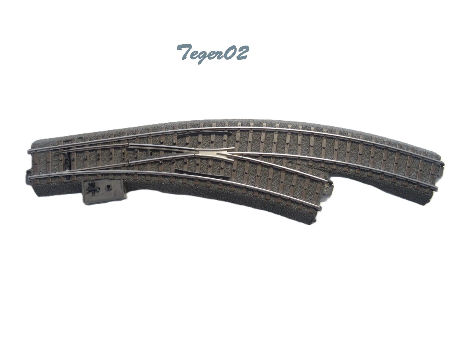 Märklin Modellini di ferrovie: Märklin H0 24672 -AR  Bogenweiche – Usato da Hochdorf venduto da Neger02