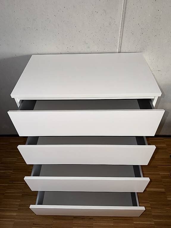 Commodes: Kommode mit 4 Schubladen – D'occasion à Emmenbrücke par A.Adam 1