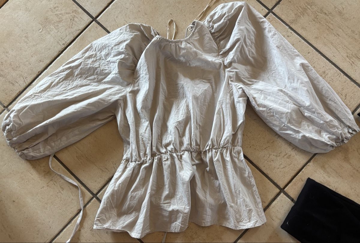 Zara Camicette: Zara blouse XS – Usato da St-Légier- La Chiésaz venduto da anh_9289 1
