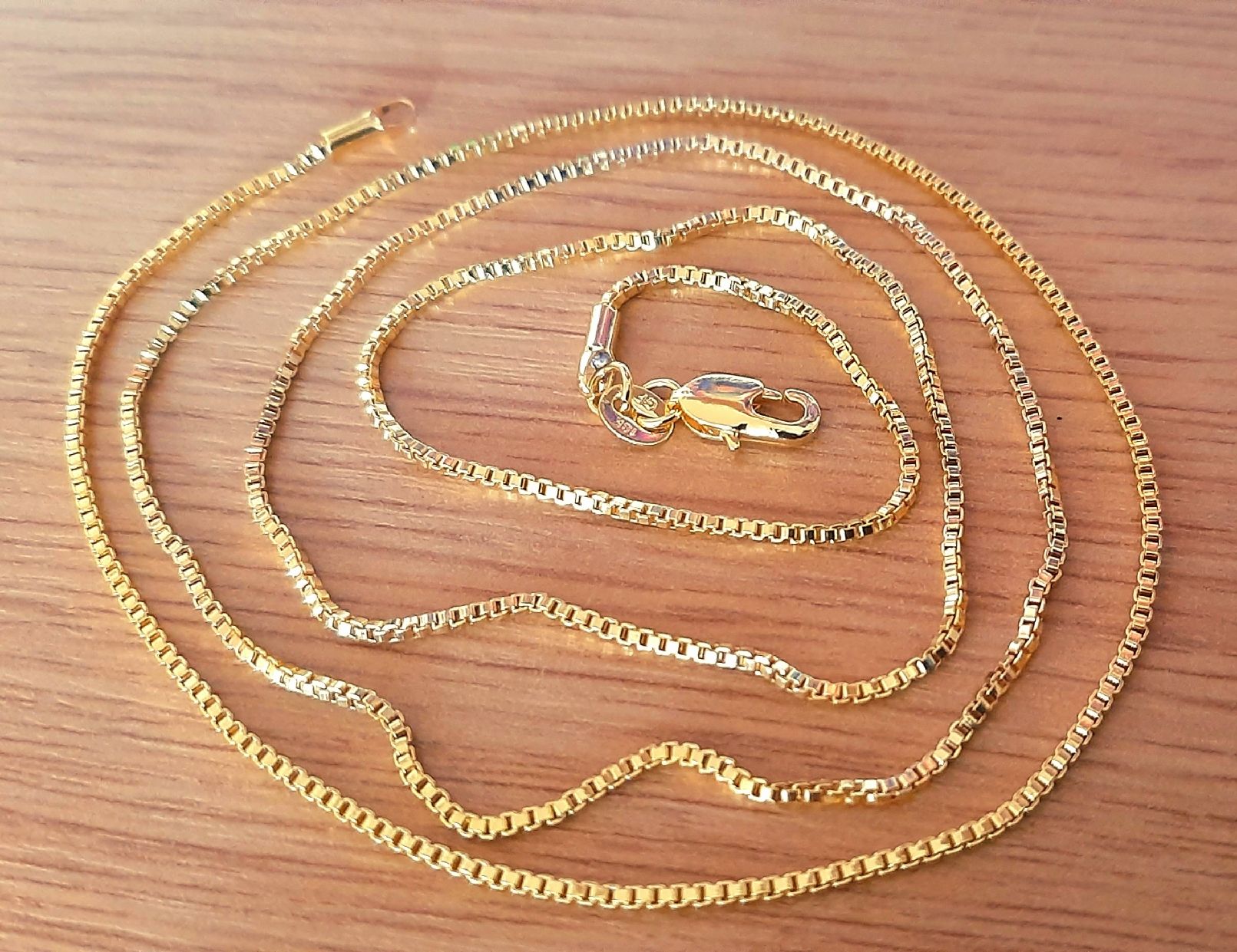 Ketten: Chaînette plaqué or 18k – Neu und originalverpackt aus St-Imier von supernova21