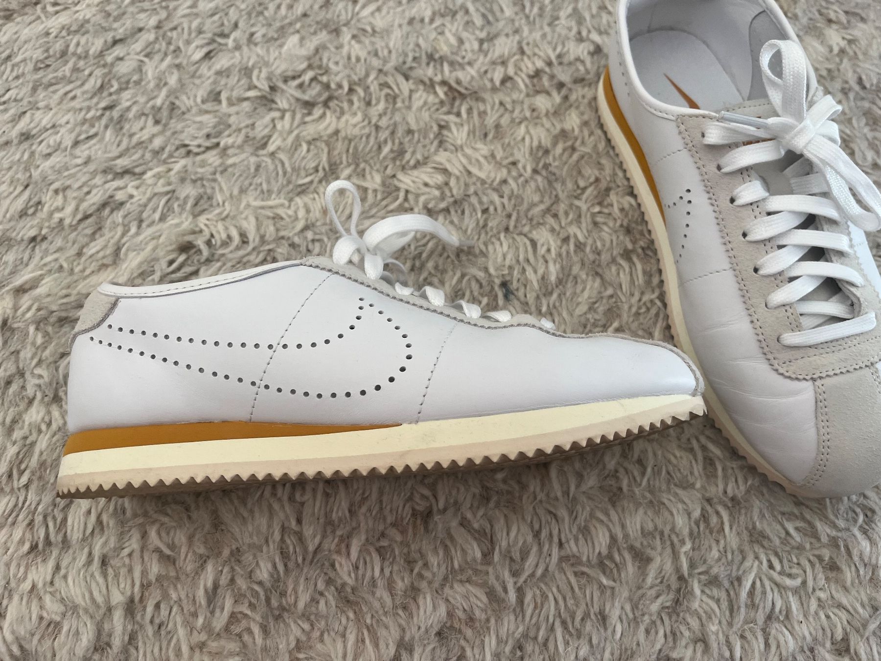 Nike Damenschuhe: Nike Cortez Sneaker Gr. 40 – Gebraucht aus Utzenstorf von Ismaele 2