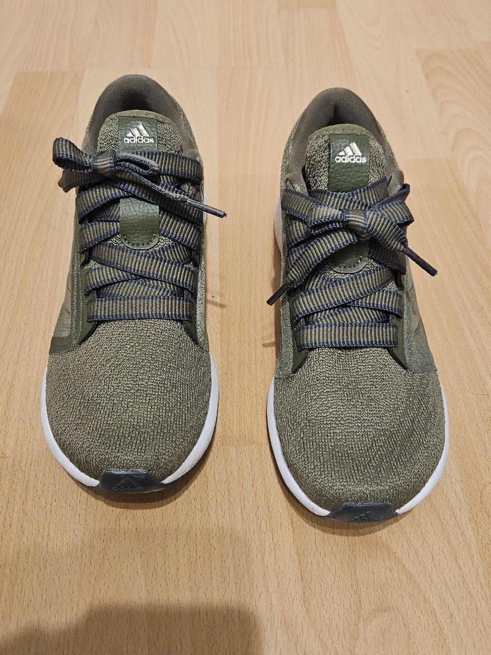 Adidas Damenschuhe: Adidas Edge lux – Gebraucht aus huttwil von care.b 1