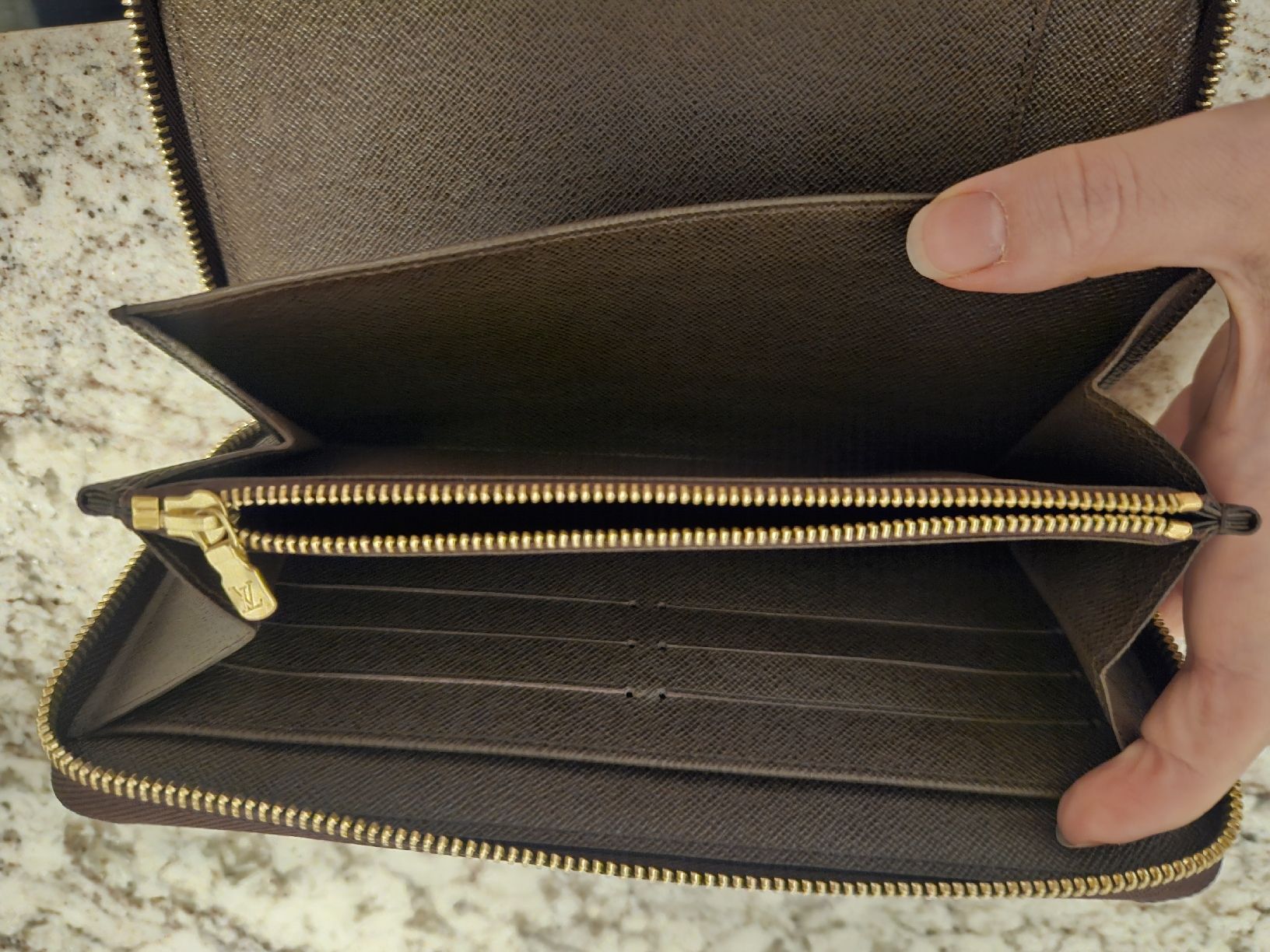 Louis Vuitton Portamonete: Louis Vuitton Portemonnaie – Nuovo (secondo la descrizione) da Ottenbach venduto da RaRo 2