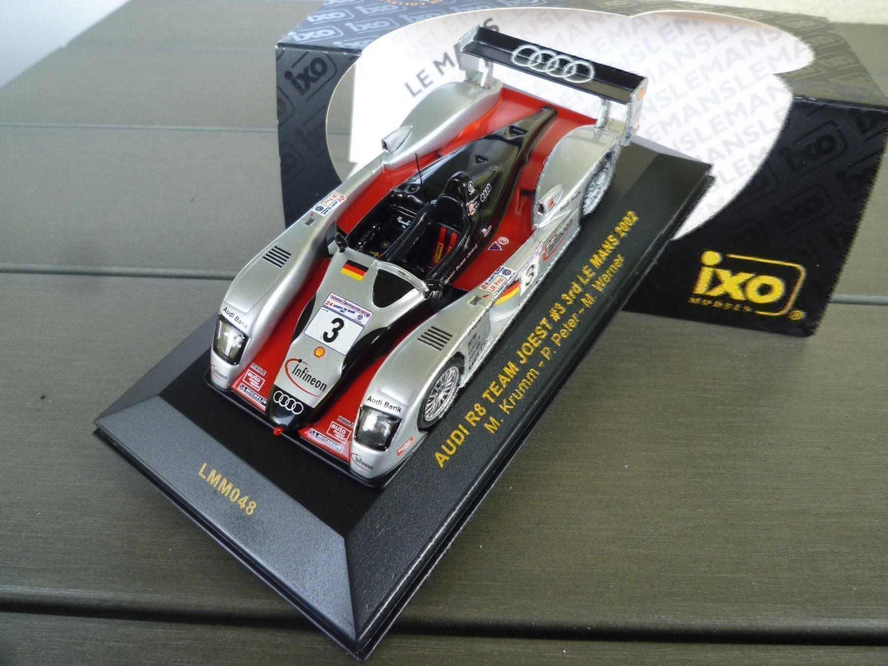 Audi Modellini d'auto: Audi R8 (Le Mans 2002) – Nuovo e nell'imballaggio originale da Flawil venduto da Imperiosud 1