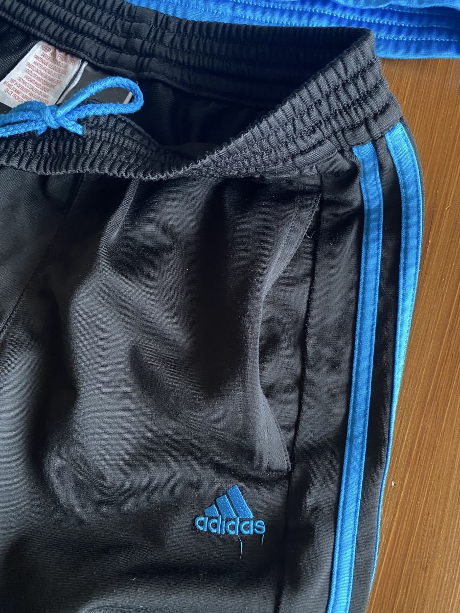 Adidas Lotti & Set di vestiti: Adidas Trainingsanzug - Grösse 152 – Usato da Urdorf venduto da Bets4 1