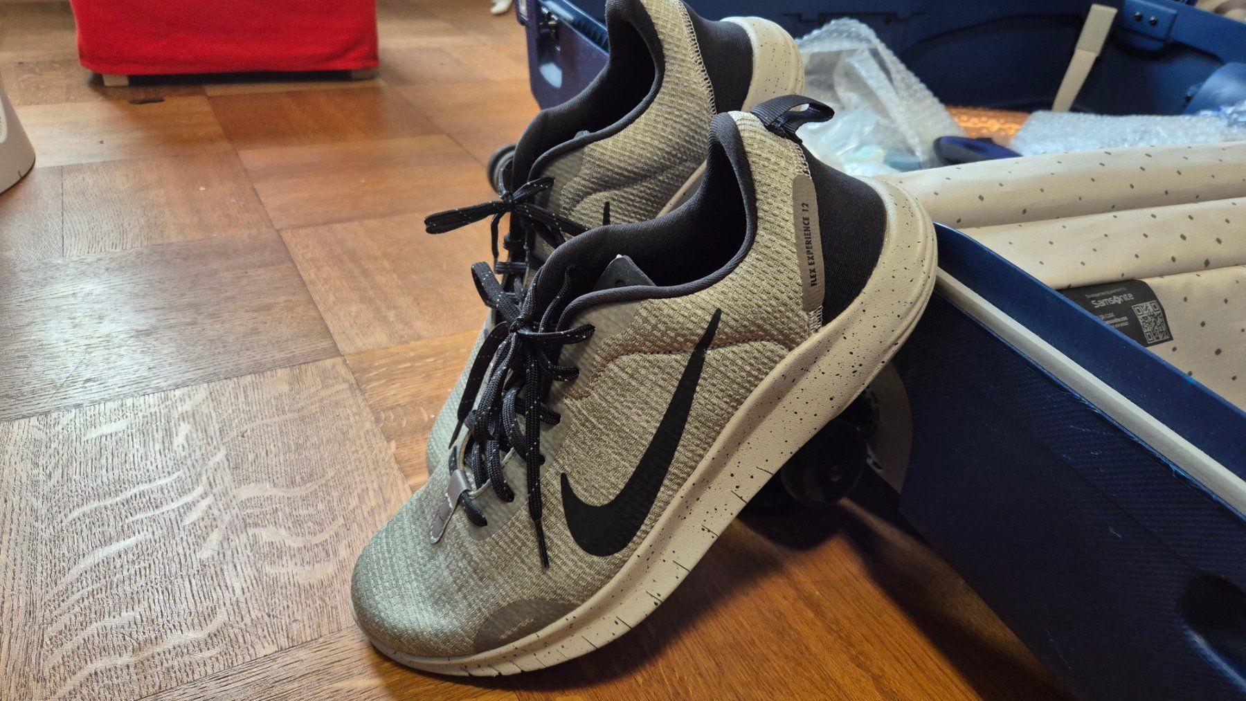 Nike Scarpe da uomo: Nike Flex Experience Run 12, Grösse 45 – Usato da Gränichen venduto da Specops