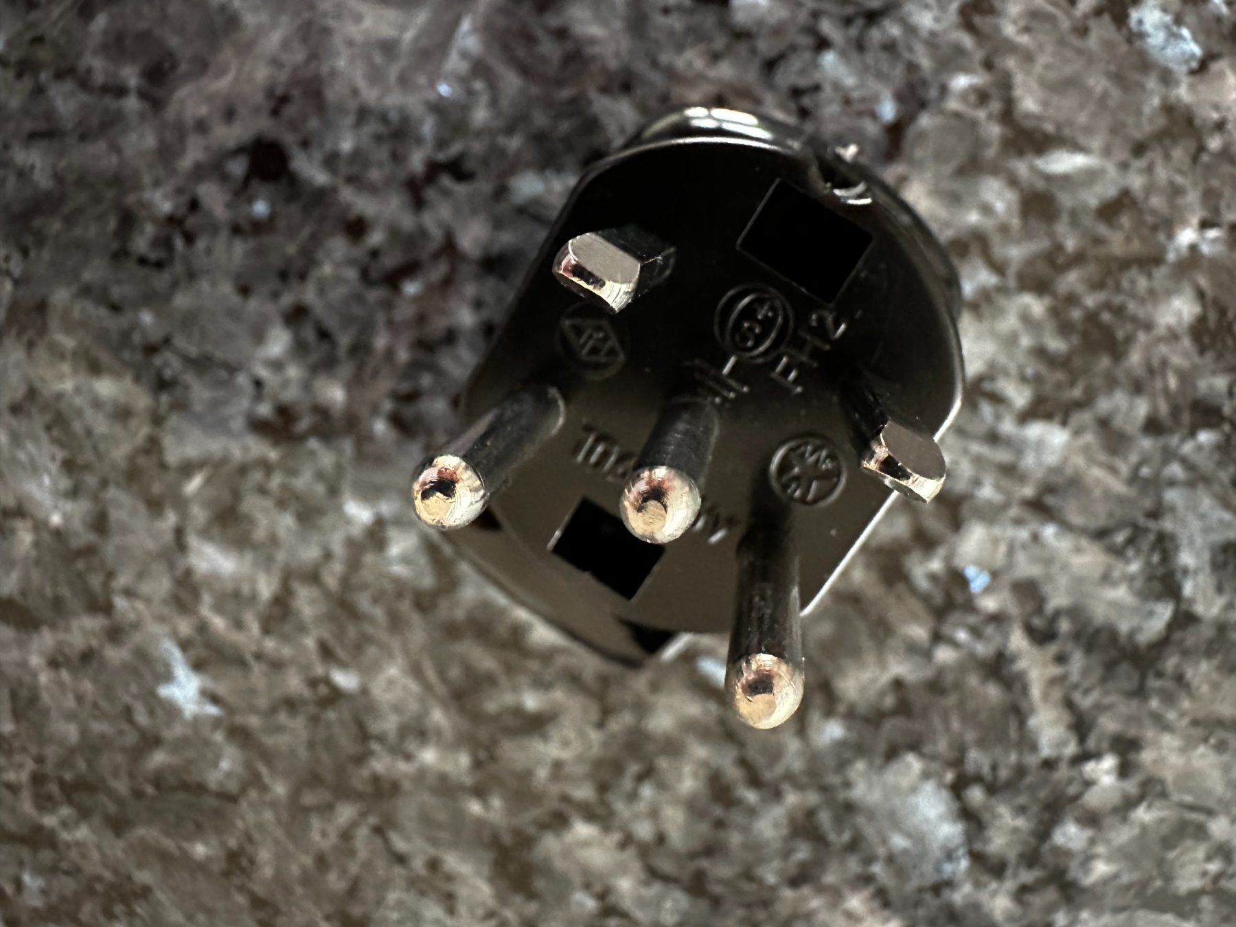 Spine: Stecker 380 Volt – Usato da Laupen ZH venduto da Mcafi02 2