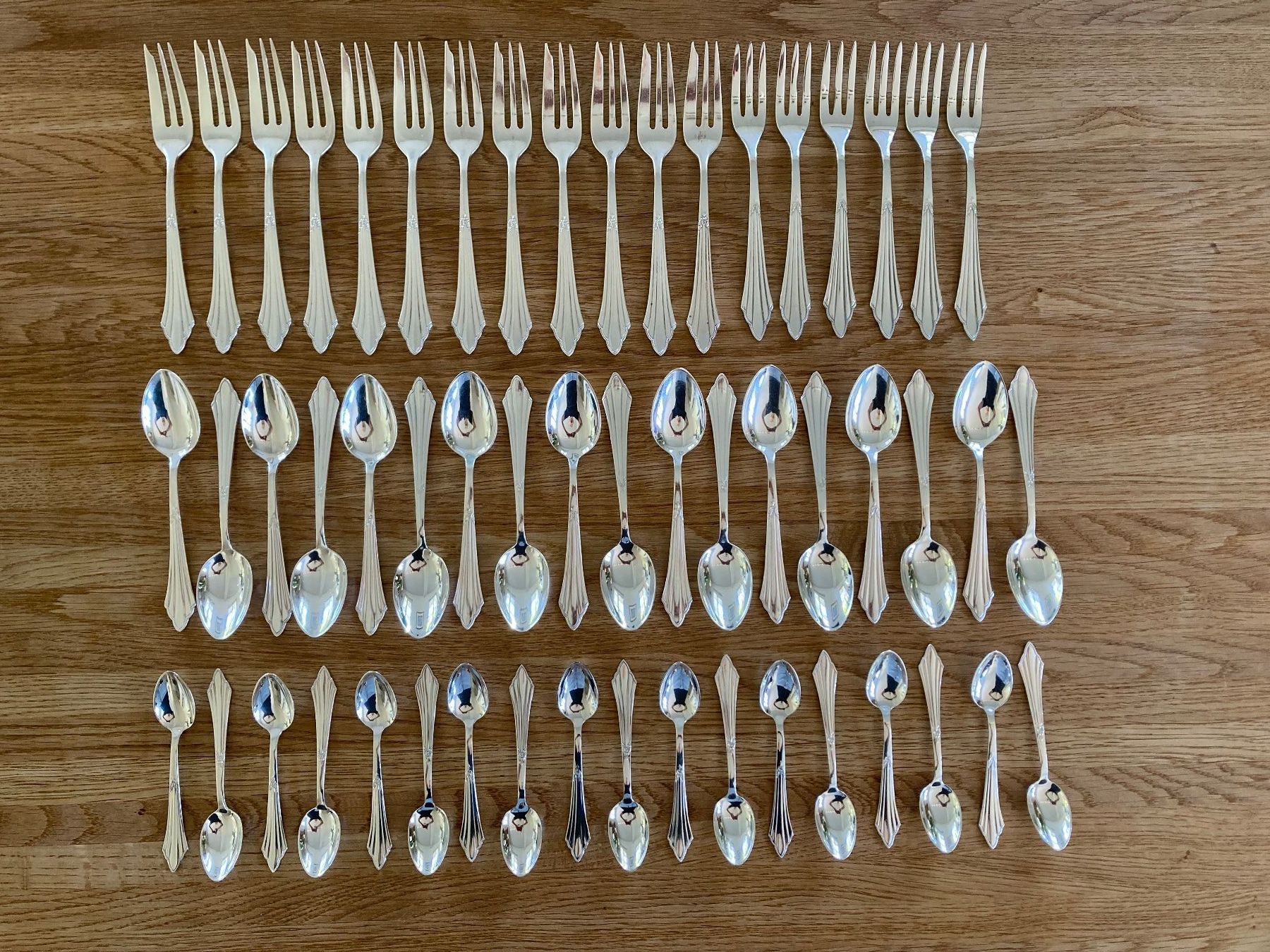 WMF Set di posate: WMF Fächer 90er Silberbesteck 216 Teile mit 2 Schubladen – Usato da Solothurn venduto da ehe_8spw 3