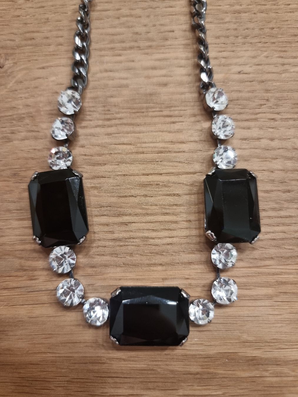 Catenine: Elegante Statement Kette schwarz mit Strass – Usato da Luzern venduto da Luzern_Energy 1