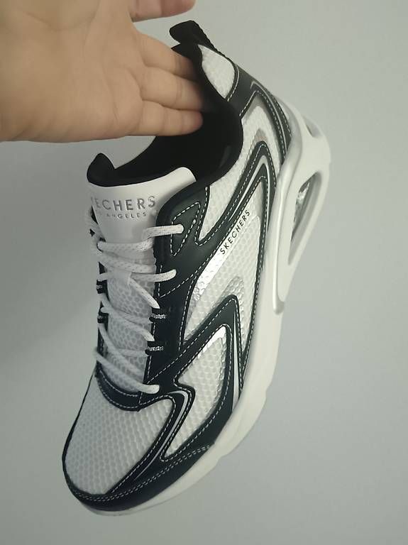Scarpe da uomo: Skechers Air Cooled Memory Foam Sneakers – Usato da Glattbrugg venduto da cam_wsk9 1