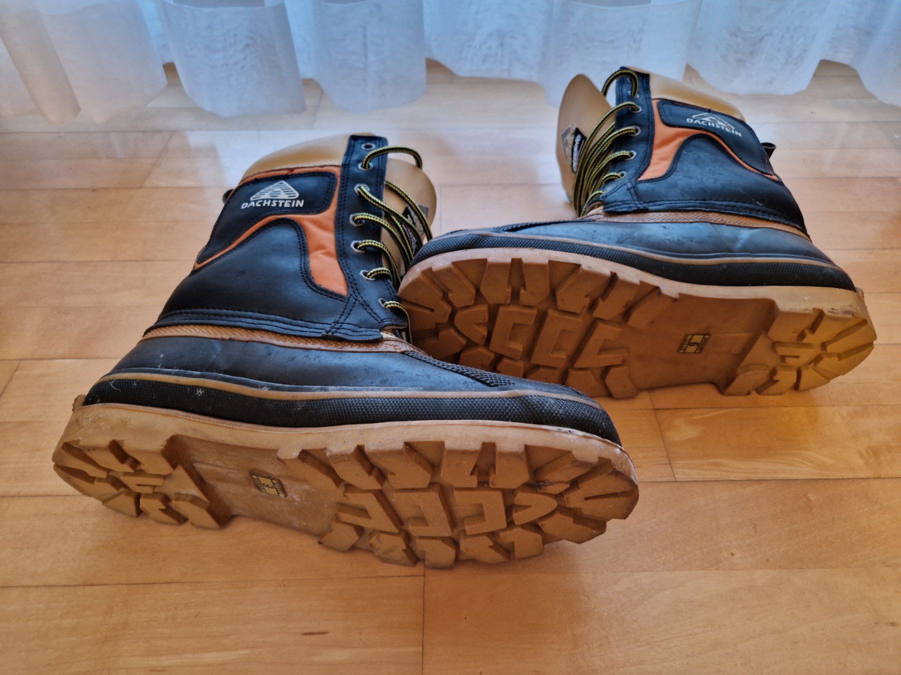 Dachstein Scarpe da uomo: Dachstein Thinsulate Winterstiefel,  Grösse 44 – Nuovo (secondo la descrizione) da Wallisellen venduto da soat 6