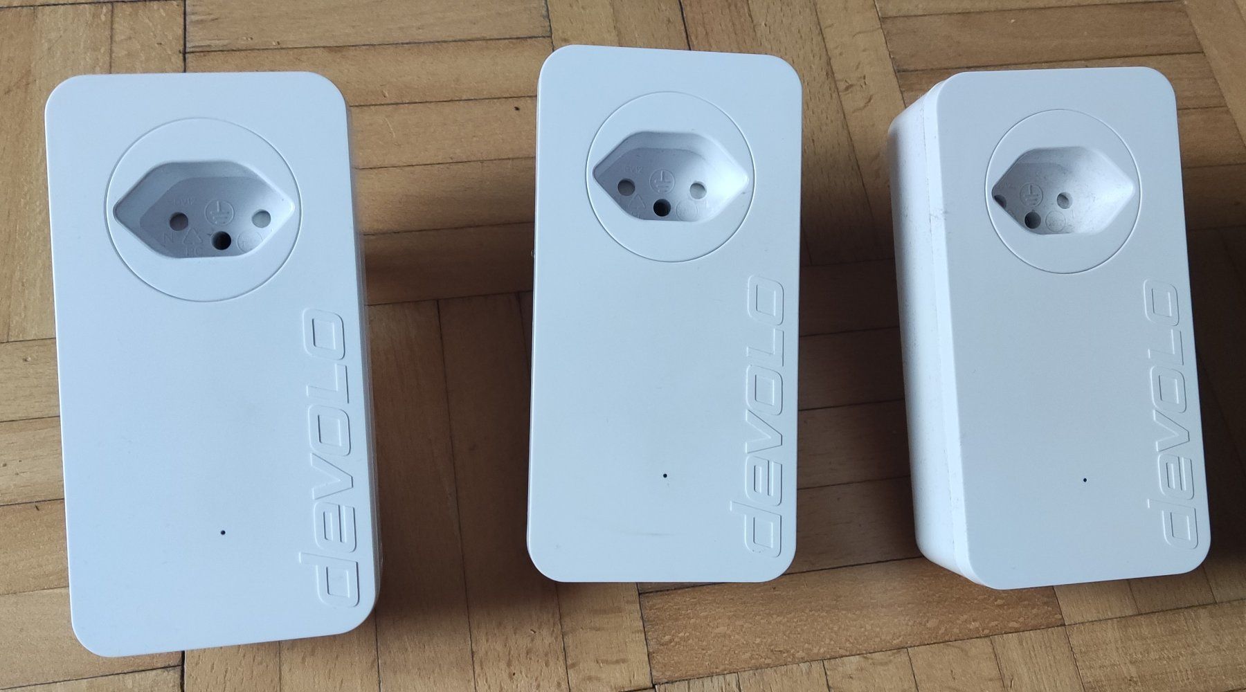 Devolo Laufwerke & Adapter: Devolo dLAN 1200+   -  3er-Set – Gebraucht aus Olten von notna62