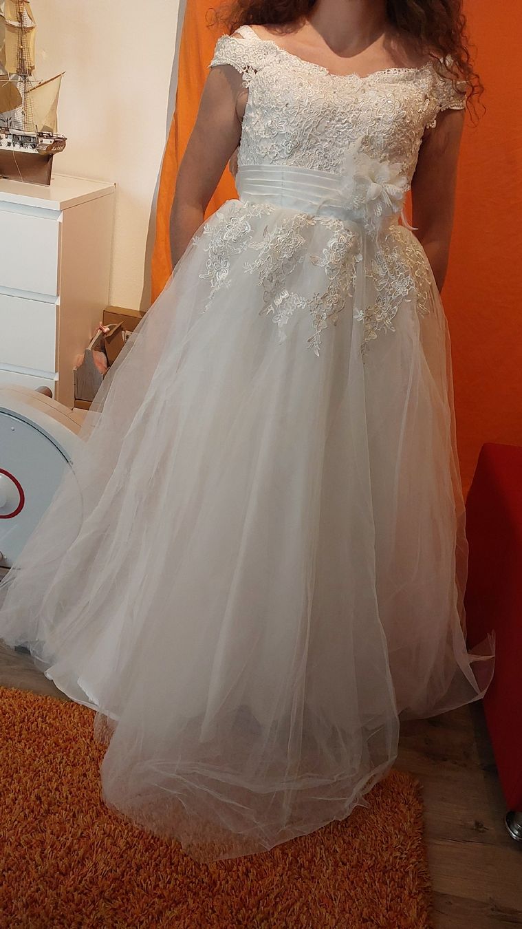 Vestiti: Hochzeitskleid – Nuovo (secondo la descrizione) da Oensingen venduto da acl_62hq