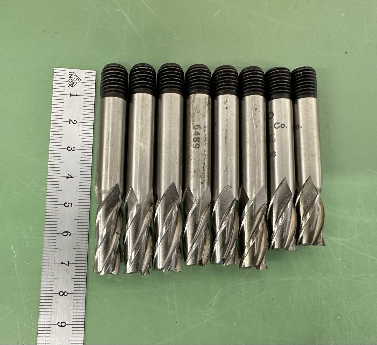 Alle Werkzeuge: 9 pc. 10 mm, End Mills, HSS, Schaftfräser. – Gebraucht aus Aarberg von SNMachines 2