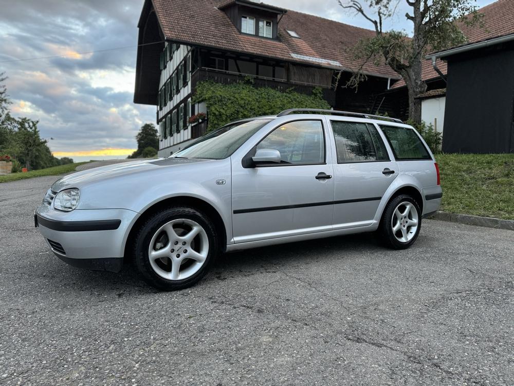 Vw Golf 1.6 nur mit 33‘900 km