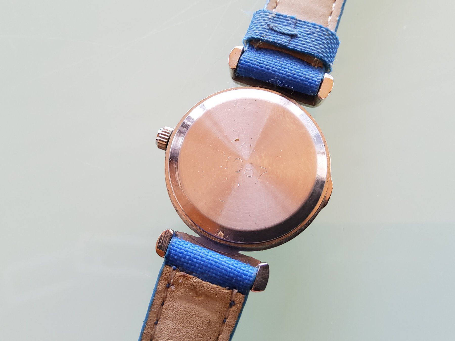Montres: Petite montre bracelet Richelieu  – Défectueux à Malleray par Broc-Mo 4