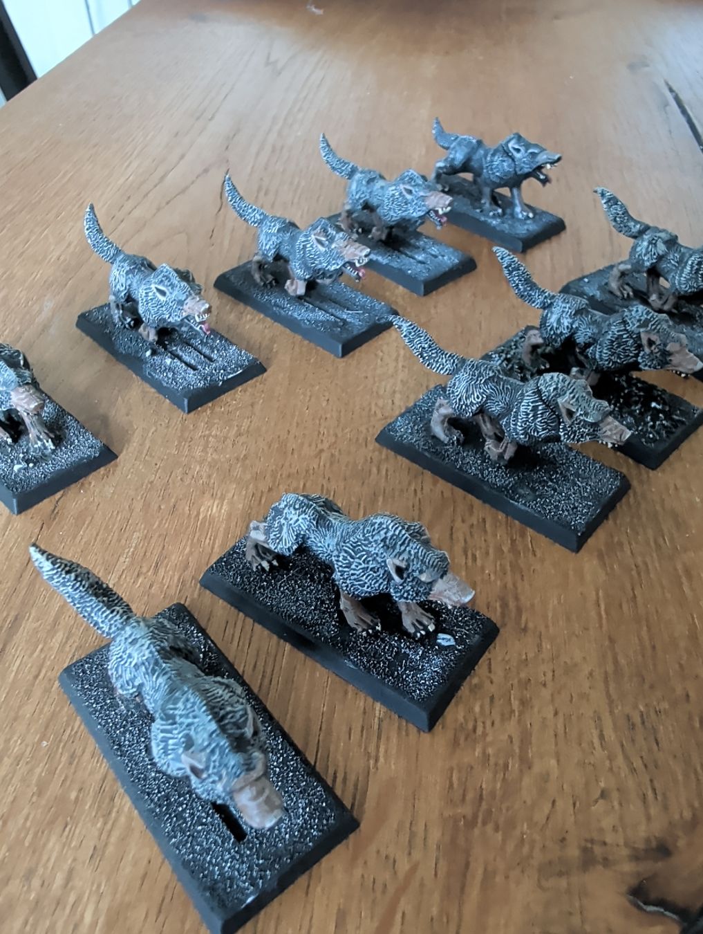 Kits de montage: Warhammer Old World Dire Wolves – D'occasion à Luzern par roene 1