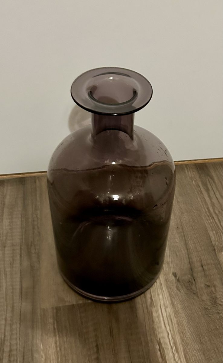 Ikea Vasen & Gefässe: Vase décorative en verre violet - Élégance et style! – Gebraucht aus Petit-Lancy von Pierre_le_voyageur 2