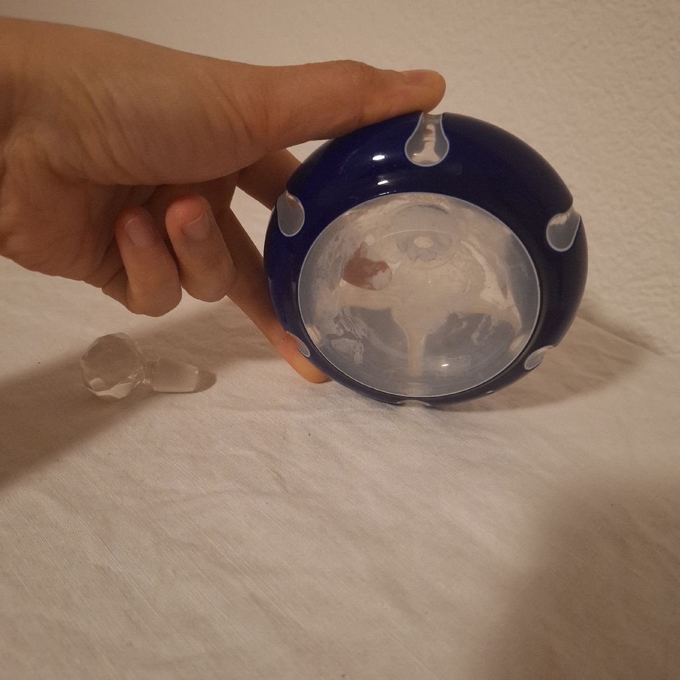 Flaconi: Versand möglich.  Schöner Glas Flakon, Flakon, Parfum – Usato da Winterthur venduto da Goldpipau 4