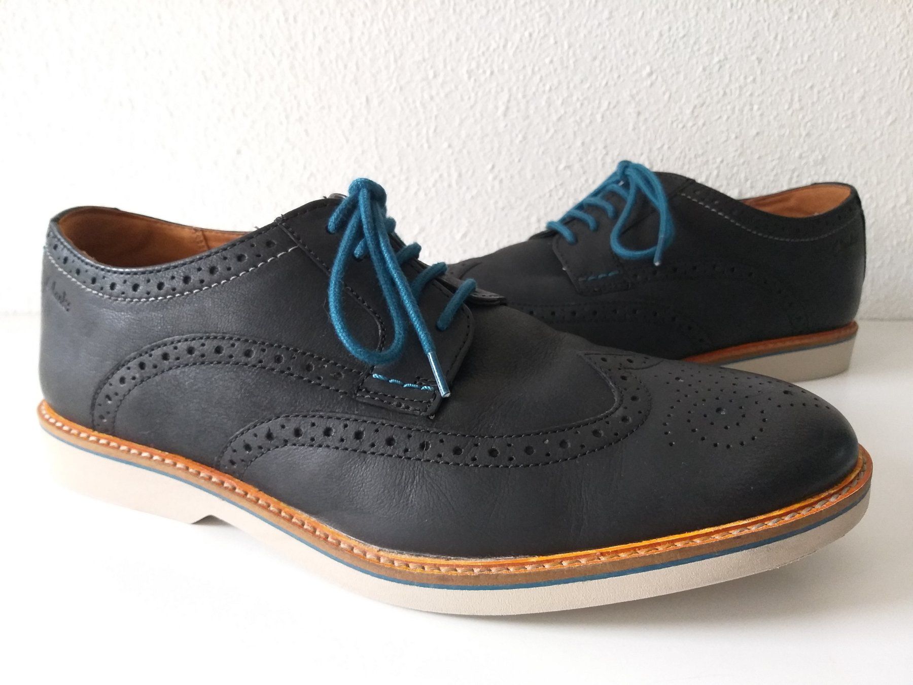 Clarks Scarpe da uomo: CLARKS Chaussures / Schuhe pointure / Nummer 44 – Usato da Cossonay-ville venduto da Super-Price-Quality